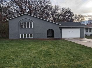 240 97th Ave NW, Coon Rapids, MN 55433