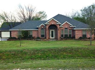 212 Bluebonnet Dr, Burleson, TX 76028