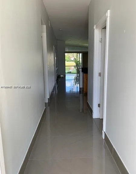 504 Woodgate Cir #C — Photo 3