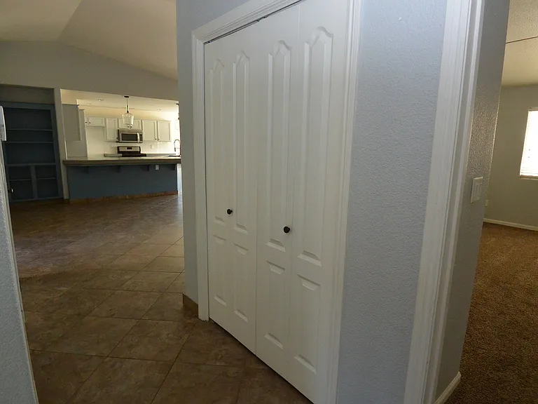 1724 S Grand St — Photo 11