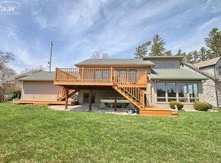 13473 Lake Shore Dr, Fenton, MI 48430