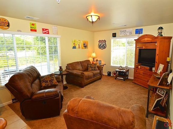 4th image of 5995 Tecorida Ave