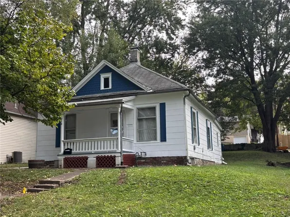 3214 Jackson St, Saint Joseph, MO 64507