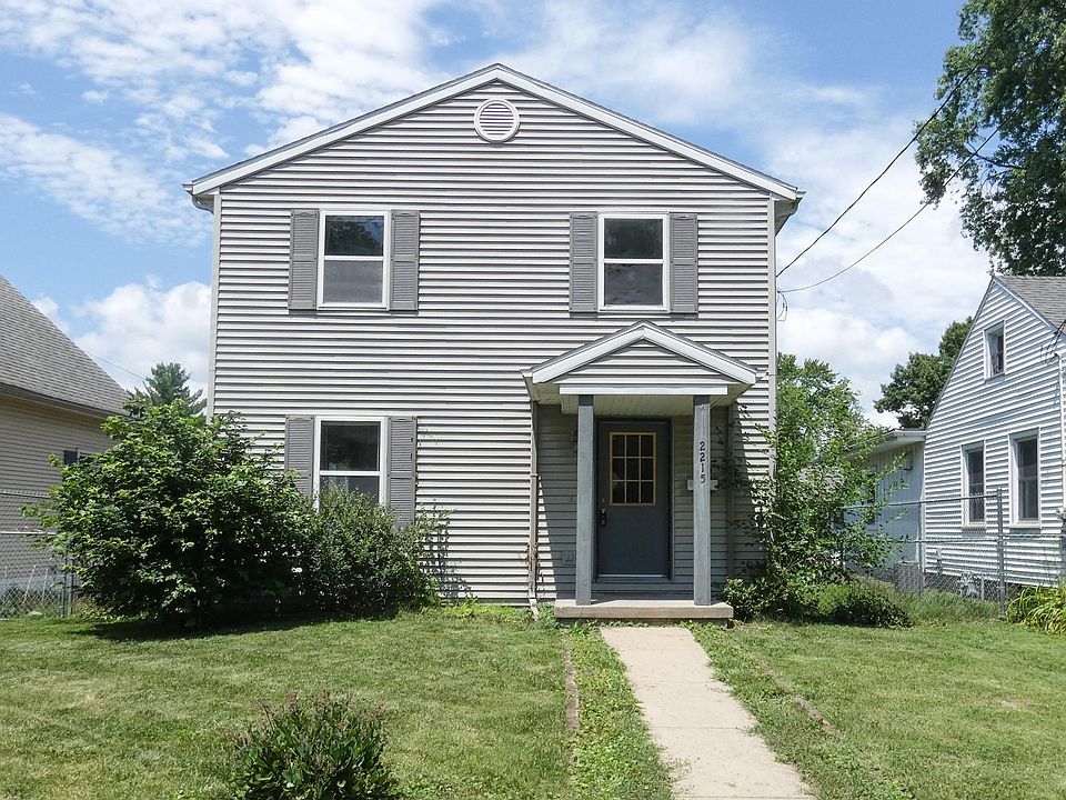 1st image of 2215 W Ayres Ave