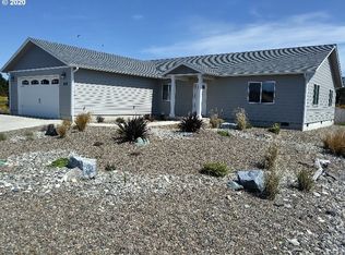 2641 Spinnaker Dr, Bandon, OR 97411