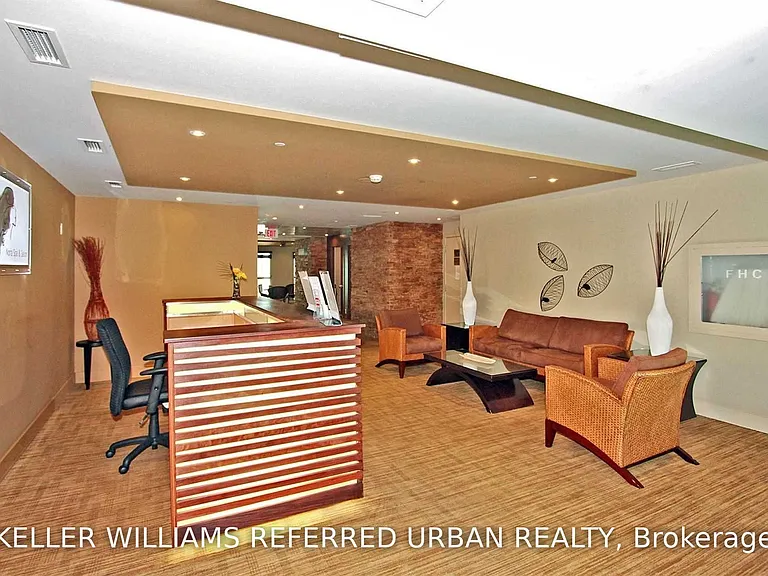 397 Front St W #1210 — Photo 34