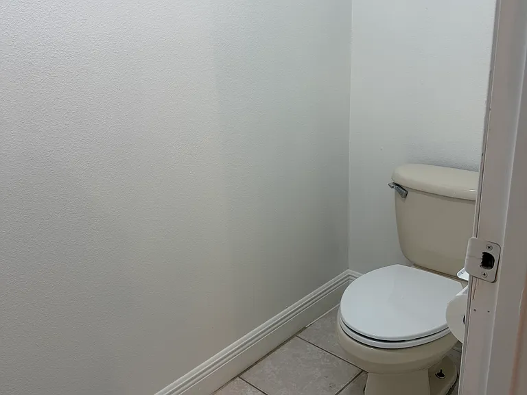 672 Reston Pl — Photo 12