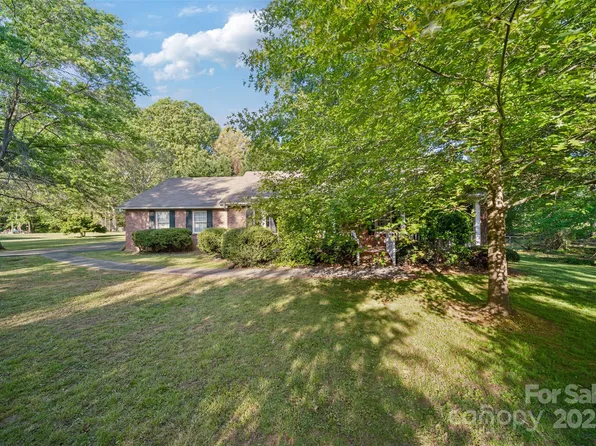 8222 Henry Harris Rd, Indian Land, SC 29707