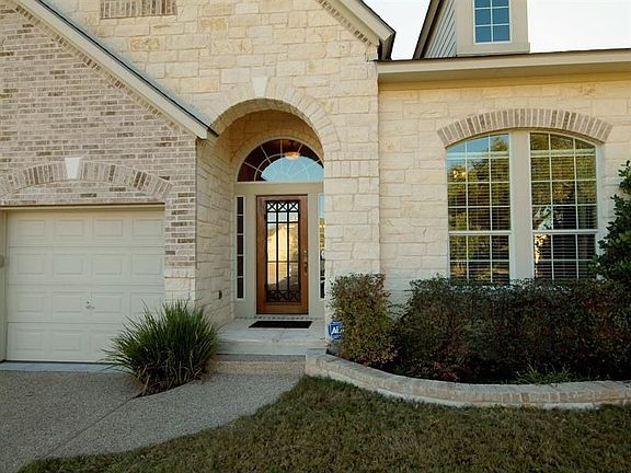 4th image of 2401 Tivoli Dr