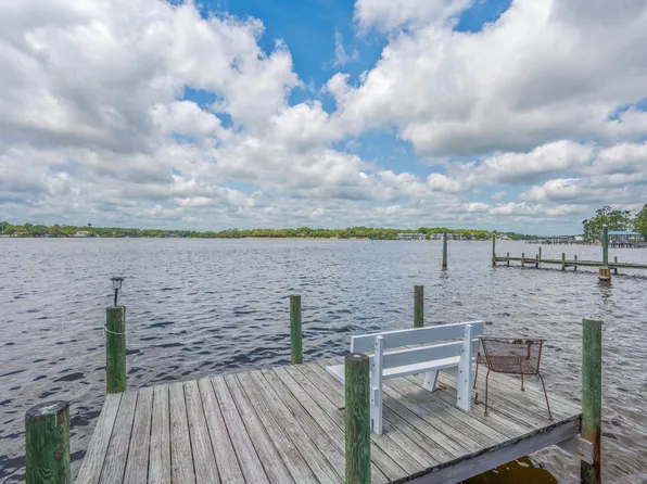 1405 Bayshore Dr N, Niceville, FL 32578