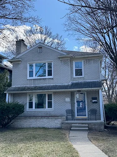 1002 E Lincoln Ave Photo 1