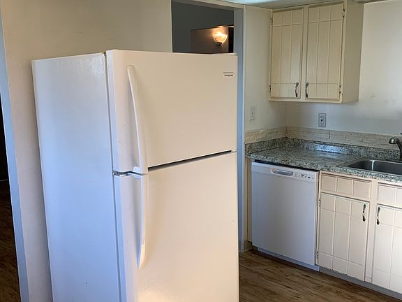 5th image of 6277 Estes St APT 2