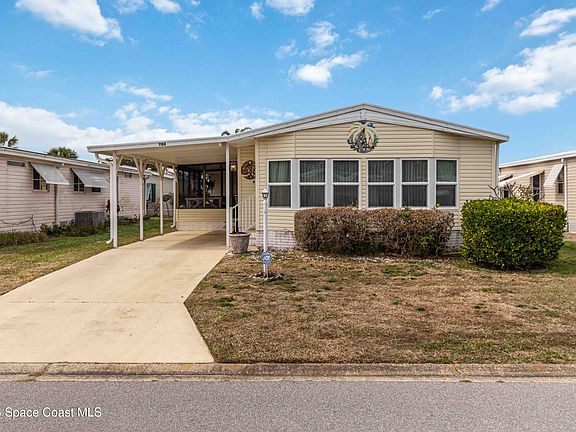 2nd image of 703 Amaryllis Dr