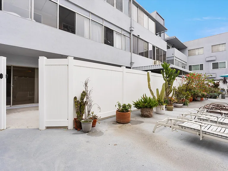 1200 E Ocean Blvd #57 — Photo 7