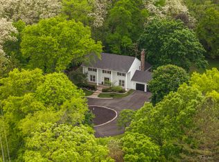 27036 W Miller Rd, Lake Barrington, IL 60010