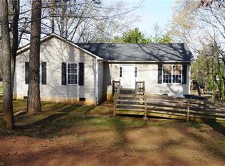 100 Stonebridge Dr, Winston Salem, NC 27104