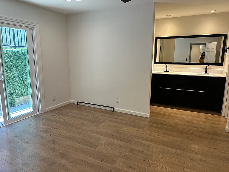 25152 Manzanita Dr — Photo 8