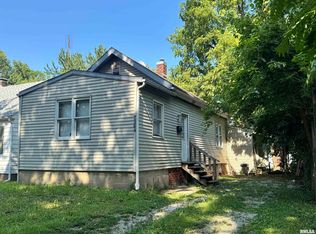 2364 S 13th St, Springfield, IL 62703