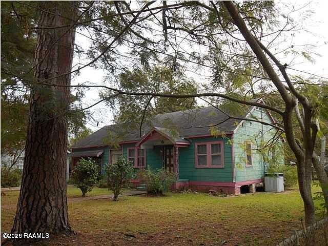 1st image of 704 Hawthorne St
