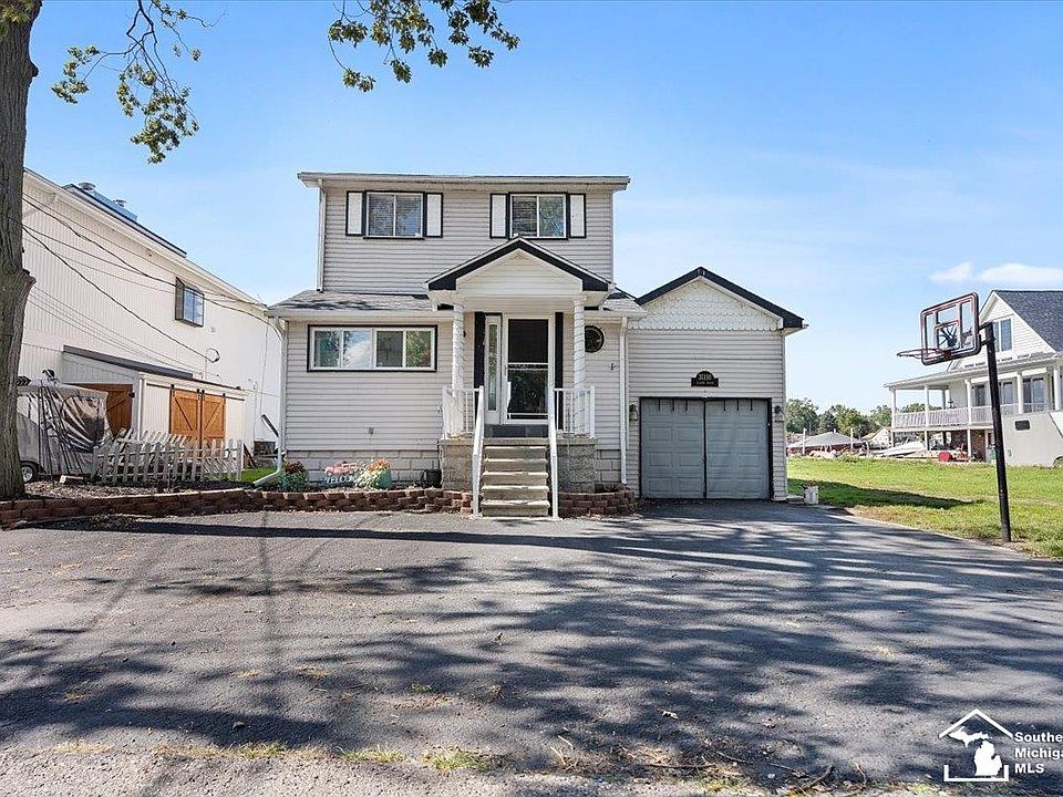 1st image of 31110 Island Dr