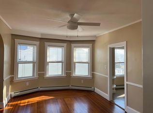 35 Fenwood Ave FLOOR 2, Pawtucket, RI 02860