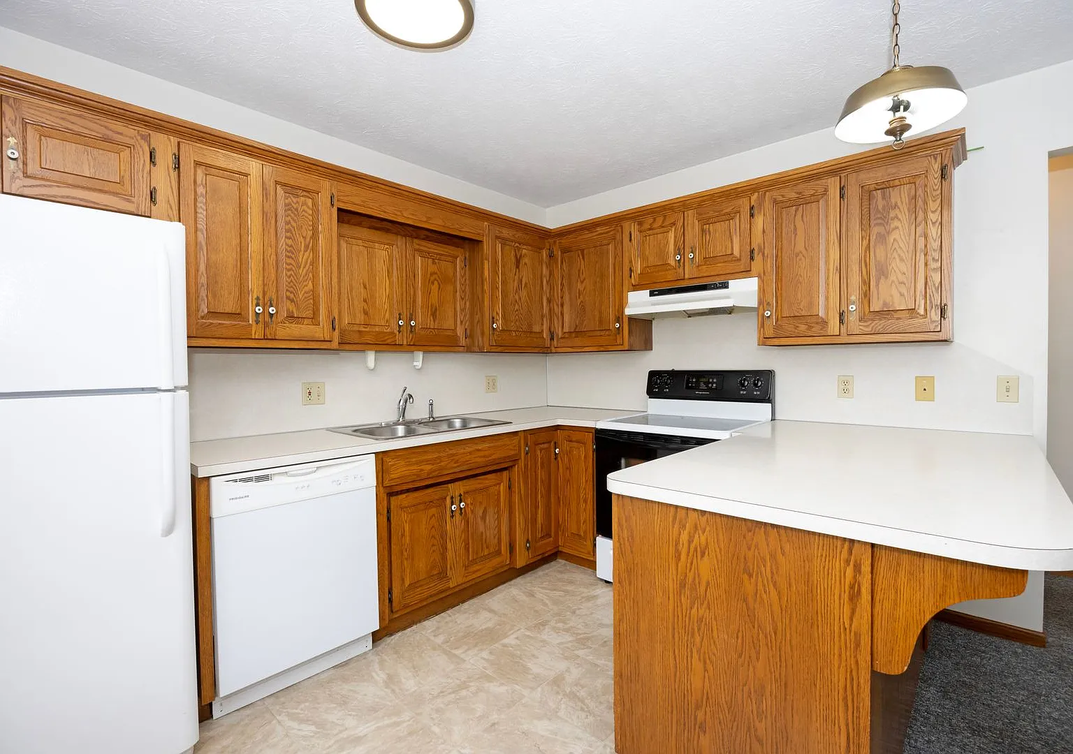 Two bedroom apartment — Photo 4