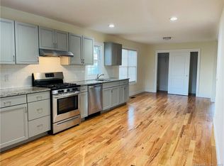 31 Brainerd Rd #1, Branford, CT 06405