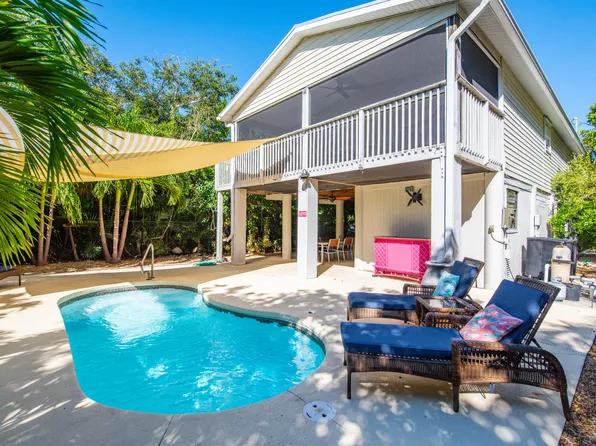 350 Cocoanut Ave, Grassy Key, FL 33050