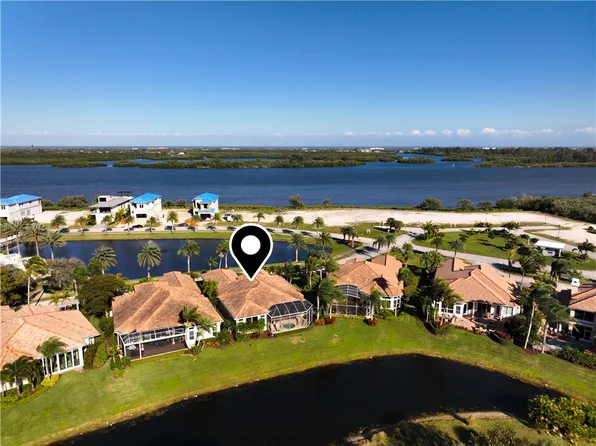 4821 River Village Dr, Vero Beach, FL 32967