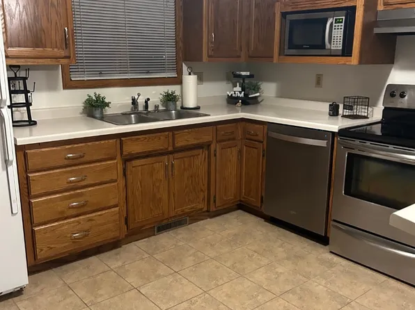2605 W Big Bend Dr #2605, Appleton, WI 54914