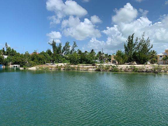 4th image of 450 Pattison Dr