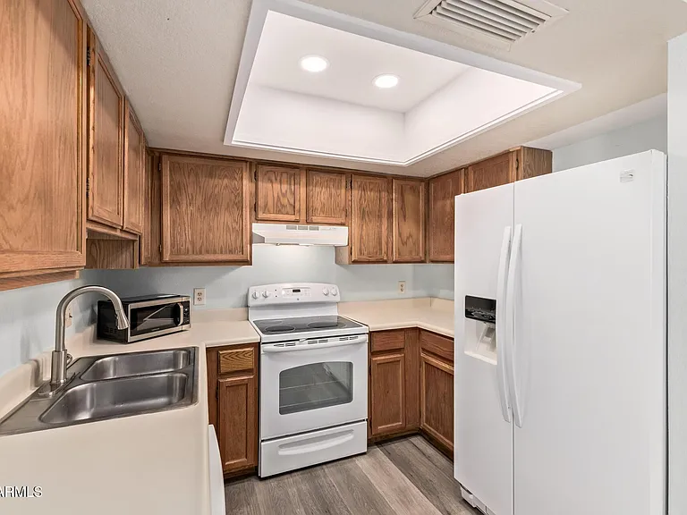 14220 N Galatea Dr #B — Photo 10