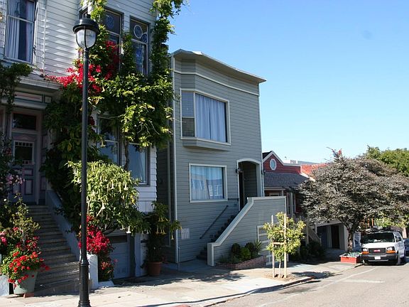 3rd image of 3080 Market St APT 3