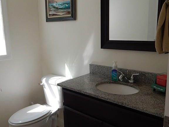 5th image of 70 Sophia Ln