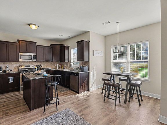 3rd image of 3721 Madeline Way