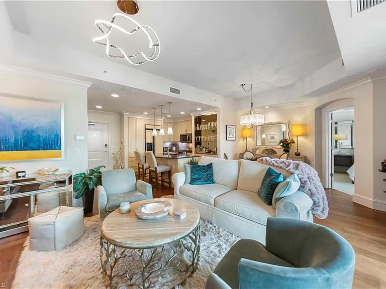 9115 Strada Pl #5501 — Photo 4