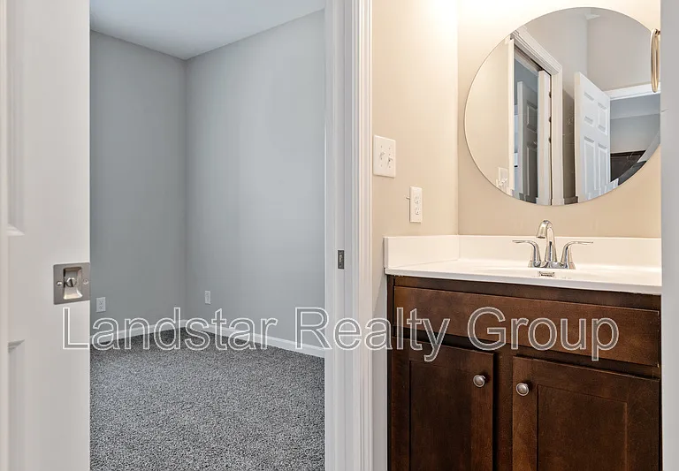 7310 Tiger Way #102 — Photo 24