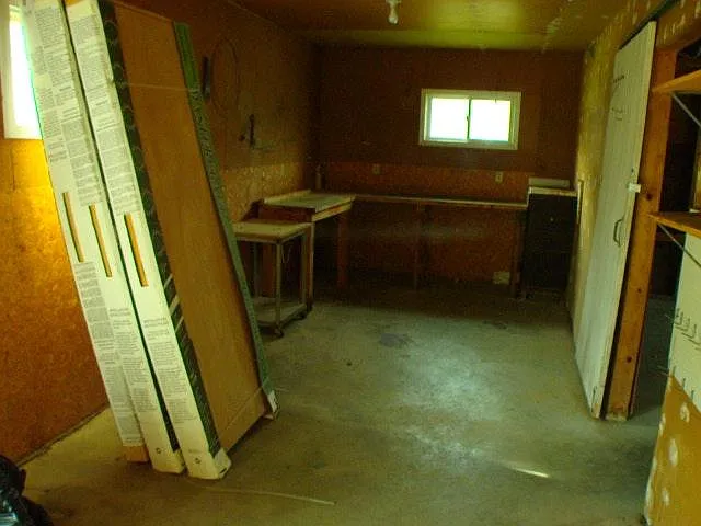 3 bed, 1140 sqft, $900 — Photo 3