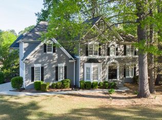 251 Waterford Cove Dr, Suwanee, GA
