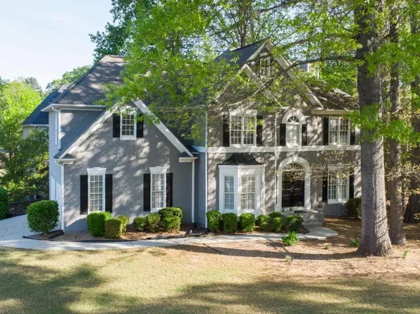 251 Waterford Cove Dr, Suwanee, GA 30024