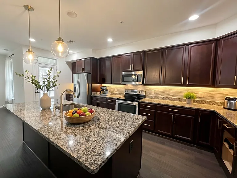 5221 Sable Ct #307B — Photo 6