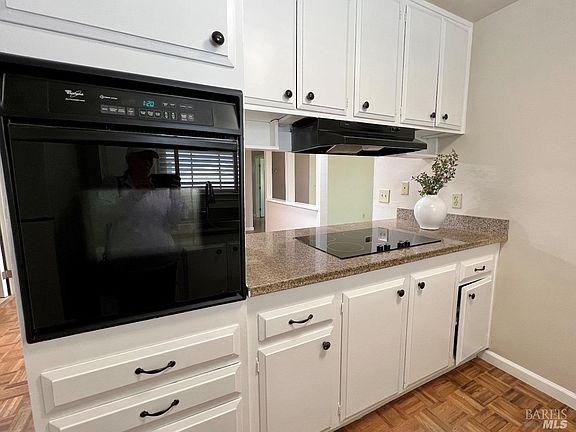 3rd image of 2549 Cactus Avenue