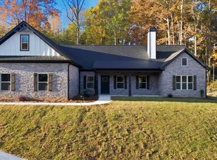 405 Ayers Crk, Toccoa, GA 30577