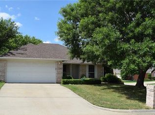 2500 John Dr, Denton, TX 76207
