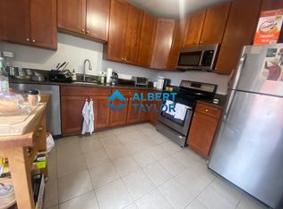 878 Huntington Ave APT 3, Boston, MA 02115