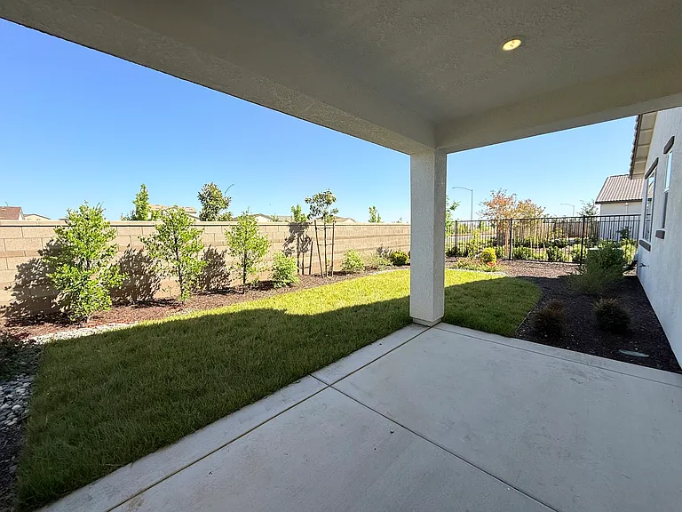4594 Duckhawk Cir — Photo 34