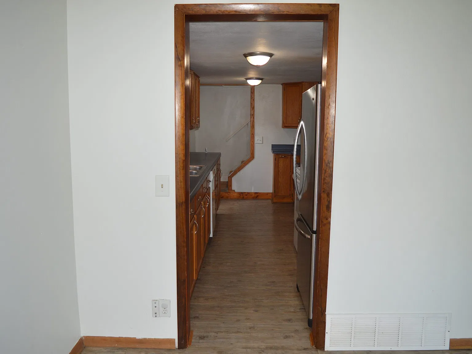 3 bed, 1006 sqft, $2,150 — Photo 3
