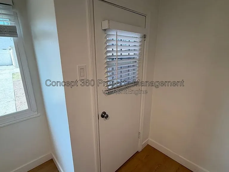 1214 E Cartagena St — Photo 32