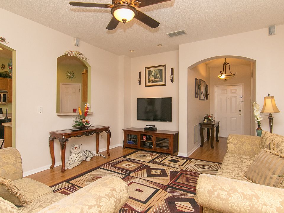 2nd image of 5037 Foxcroft Ct
