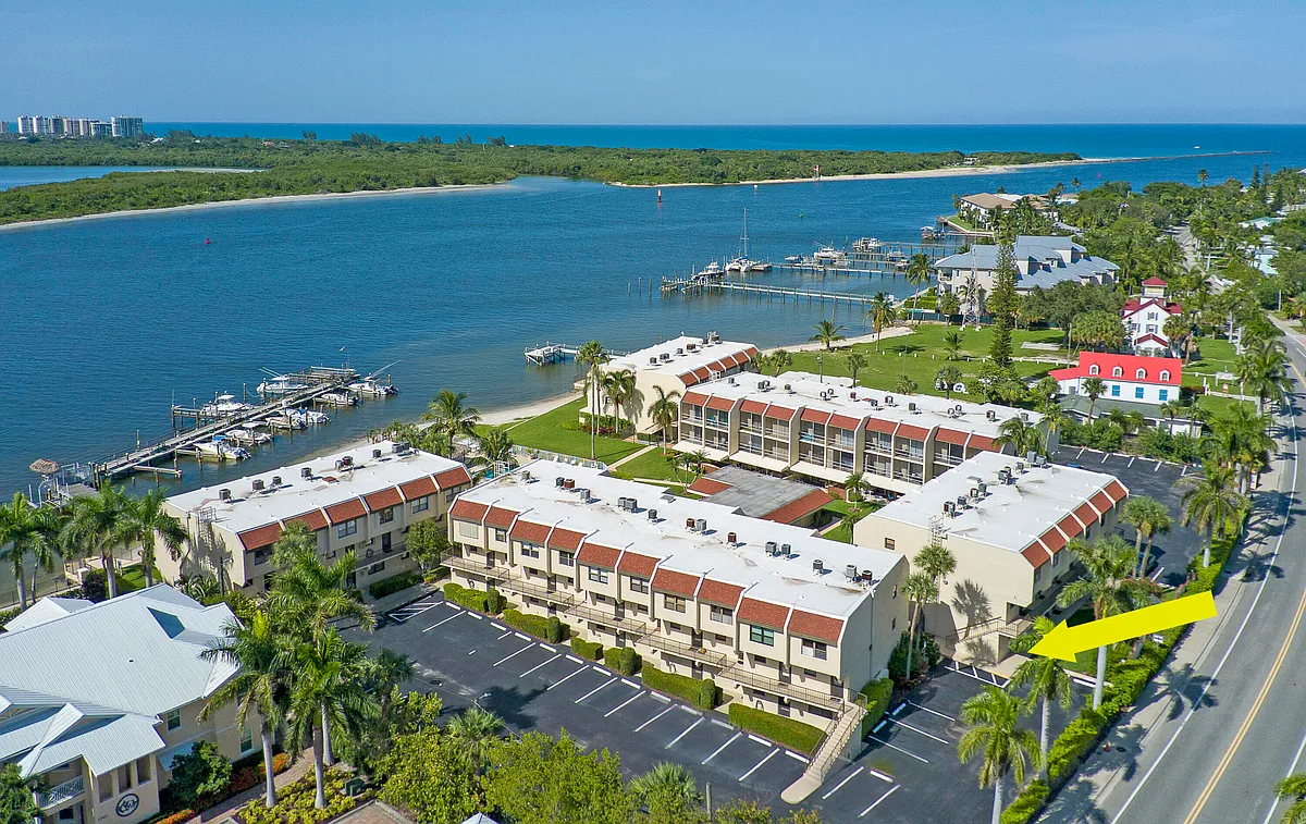 Building Photo - 1300 Seaway Dr #C-1